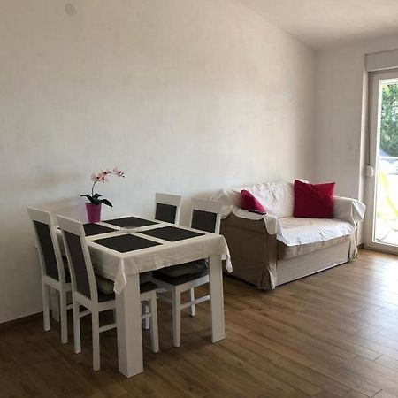 Beach Front Paradise Apartment Sukošan 外观 照片