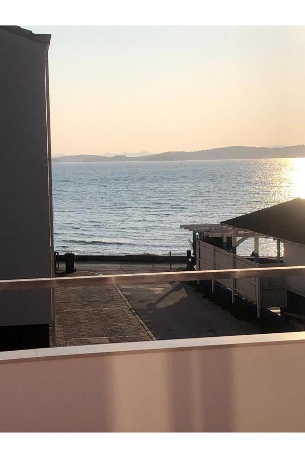 Beach Front Paradise Apartment Sukošan 外观 照片